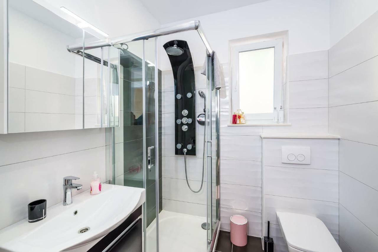 Apartment Newcity Novigrad  Zewnętrze zdjęcie